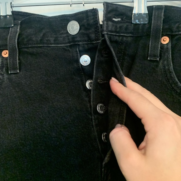 Levi’s High Waisted Shorts NWOT - Picture 5 of 5